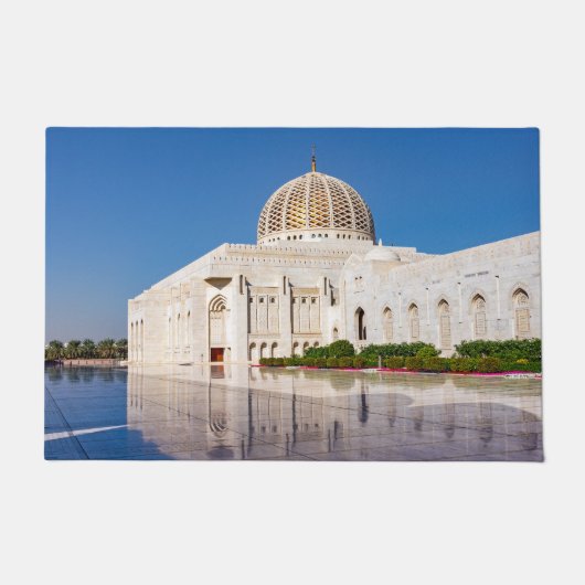 Sultan Qaboos Grand Mosque in Muscat, Oman Deurmat (Voorkant)