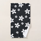 Summer Boho Black White Daisy Flowers (Serviette à main)