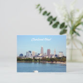 Summer Lake Skyline Cleveland OH carte postale (Debout devant)