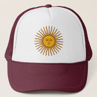 Sun d'or de casquette de plage de drapeau de mai