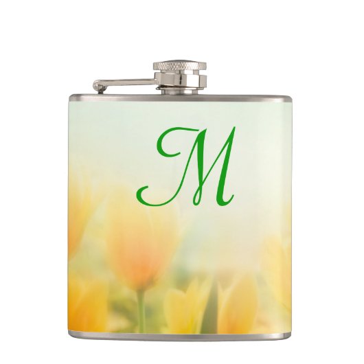 Sun Kissed Gele Tulpen Monogram Whiskey Flask Heupfles (Voorkant)