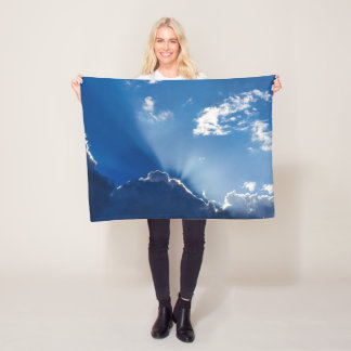 Sun Rays Wall Art Blue Sky Minimalist Clouds Fleece Deken