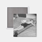 Sun Tanning Woman Magneet (Voorkant / Achterkant)