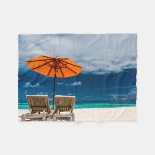 Sun Umbrella op zandstrand  Malediven Fleece Deken