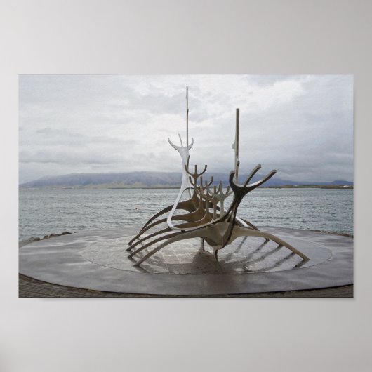 Sun Voyager Sculpture, Reykjavik, IJsland Poster (Voorkant)