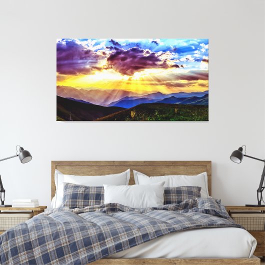 Sunbeams Mountains Photo Stretted Canvas Print (Insitu (Slaapkamer))