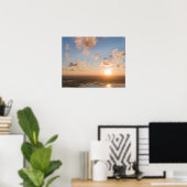 Sunbeams, Sunrise, Blue Sky, Fluffy Clouds Afbeeld Poster (Thuiskantoor)