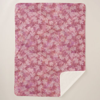 Sunbleached Maple Leaves on Red Sherpa Blanket Deken