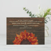 Sunflower & Barnwood Russe Faire-part de mariage (Debout devant)