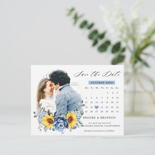 Sunflower Dusty Blue Peony Calendar Save the Date Briefkaart (Staand voorkant)