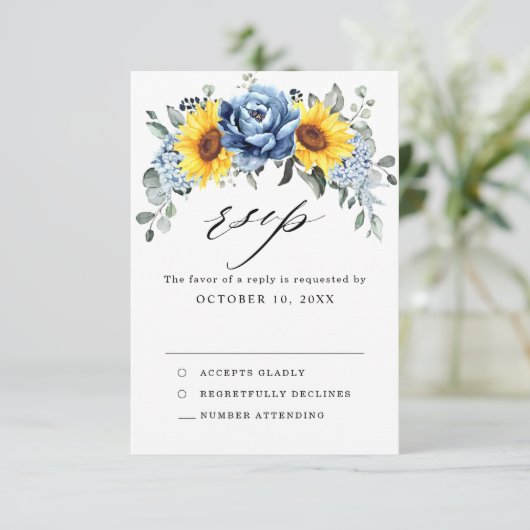 Sunflower Dusty Blue Slate Peony Floral Wedding RSVP Kaartje (Staand voorkant)