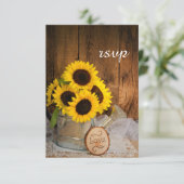 Sunflower Garden Watering Can Wedding Carte RSVP (Debout devant)