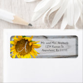Sunflower Monogram étiquettes en bois d'écorce (En situation)
