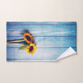 Sunflower on Blue Wood Wall (Serviette à main)