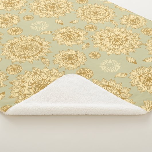 Sunlight Stillness II in Light Olive Sherpa Deken (3/4)