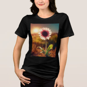 Sunlit Bloom: De evolutie van een droom Tri-Blend Shirt