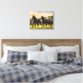 Sunlit Gallop – Majestic Horses Running Wall Art Canvas Afdruk (Insitu (Slaapkamer))