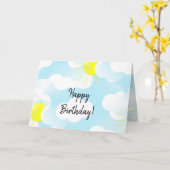 Sunny Blue Summer Sky met Clouds Birthday Wishes Kaart (Gele Bloem)
