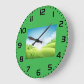 Sunny Green Field Landscape Grote Klok (Hoek)