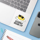 Sunny Side Up Funny Fried Egg Pun Sticker (Laptop met iPhone)