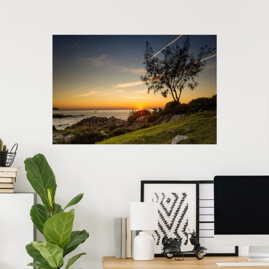 Sunrise on the Beach Armação , Brazilië Poster (Thuiskantoor)