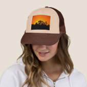 Sunrise Trucker Pet (In situ)