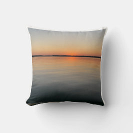 Sunset by the Lake Kussen