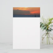 Sunset Clouds and Sailboat Seascape Briefpapier (Staand voorkant)