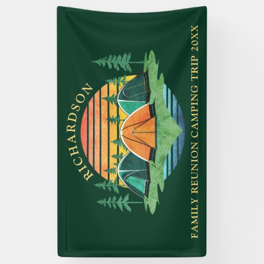 Sunset Forest Camping Groen Aangepaste Familie Reü Spandoek (Verticaal)