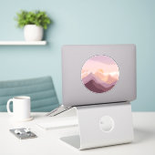 Sunset Mountains Sticker (Laptop op bureau)