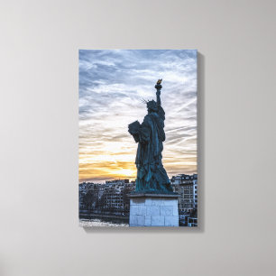 Sunset over Replica van het Vrijheidsbeeld in Pari Canvas Afdruk