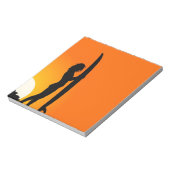 Sunset Surfer Girl met surfboard Notitieblok (Gedraaid)