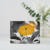 Sunshine is onderweg, paraplu avalanche briefkaart (Staand voorkant)