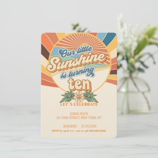 Super invitation hippie 10e anniversaire bohème (Debout devant)