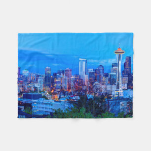 Super Moon opkomend nabij de skyline van Seattle Fleece Deken