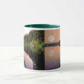 Super Moon over het meer van een kano in Twilight Mok (Midden)