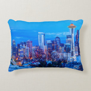Super Moon rijzend nabij de skyline van Seattle Decoratief Kussen