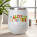 Super Retro Marketing est My Vibe, Communications<br><div class="desc">Offrez ce tumbler "Marketing Is My Vibe" au spécialiste du marketing dans votre vie.</div>
