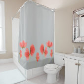 Superbe rideau de douche gris et rouge à fleurs (En situation)