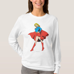 Supergirl slaat een pos aan t-shirt