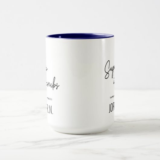 Superheld in Scrubs Gepersonaliseerd Dank u Verple Mok (Midden)