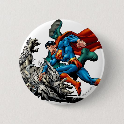 Superman Fights Monster Ronde Button 5,7 Cm (Voorkant)