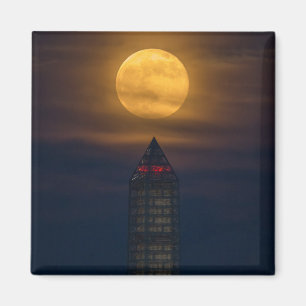 Supermoon over Washington Monument Magneet