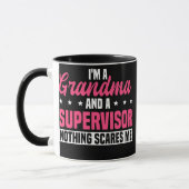 Supervisor Grandma Boss Manager Coördinator Mok (Links)