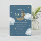 Sur la Lune Midnight Blue Baby shower Invitation (Debout devant)