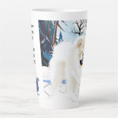 SUR LE FLEUVE Cream Chow tasse en latte avec texte (Devant)