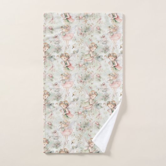 sur un champ de fleurs papillon fille dans une cou (Serviette à main)