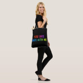 Sûre avec moi – Sac fourre-tout Pride Ally (Sur le modèle)