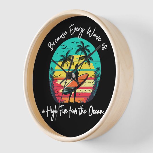 Surf omhoog: Ocean's High Five Wall Clock (Hoek)