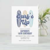 Surf Up Surboard Beach Invitation d'anniversaire (Debout devant)